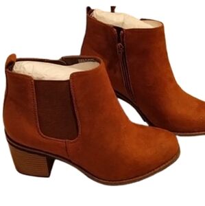 Sonoma‎ Women’s Ankle Boots Size 6 Brown Suede Block Heel Chelsea Booties NWT